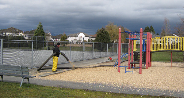 Playground wood chip installation