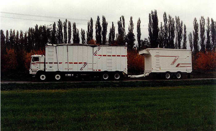Bulk transportation truck